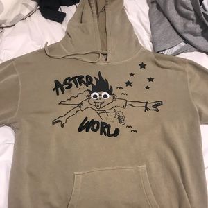 ASTROWORLD LOOK MOM I CAN FLY SWEATSHIRT
